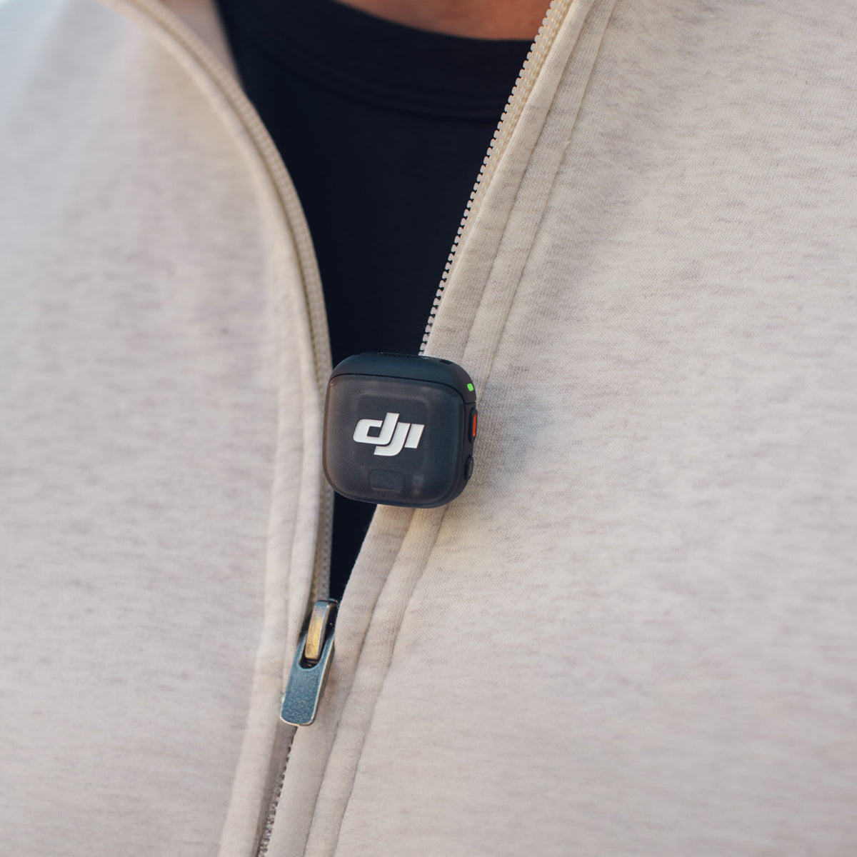 DJI Mic 3 (4 TX + 1 RX + Charging Case)